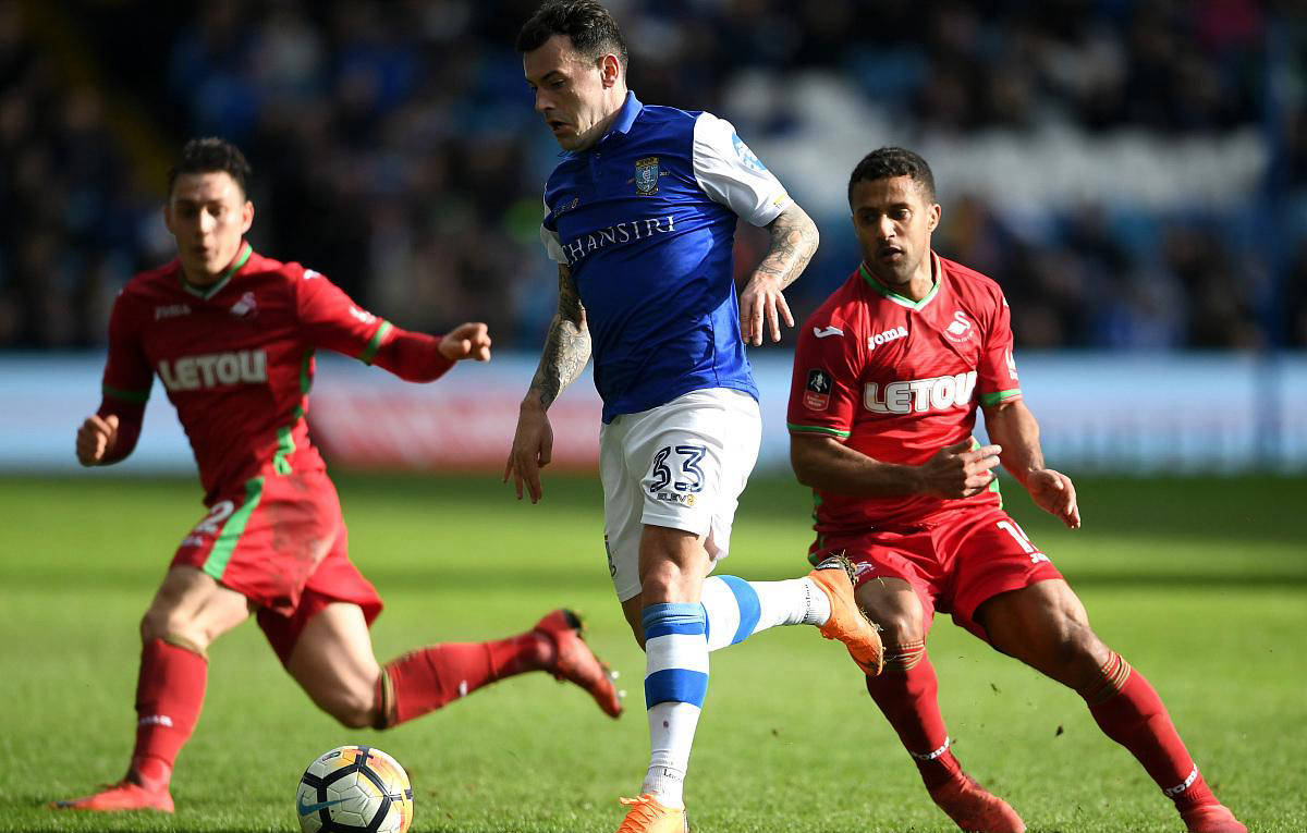 都灵客场冰火两重天，逆袭逆袭成功维持连胜的简单介绍