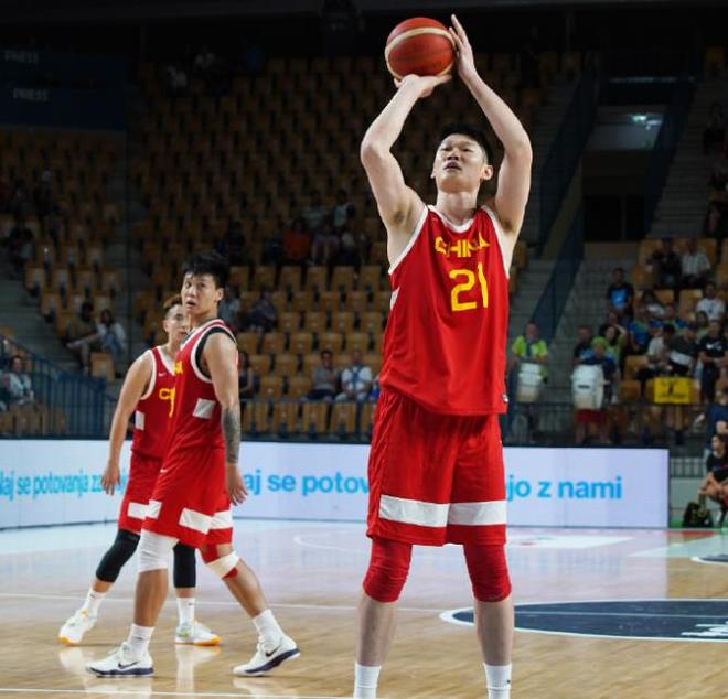 人后卫因伤休战一段时间，球队备战需调整计划的简单介绍