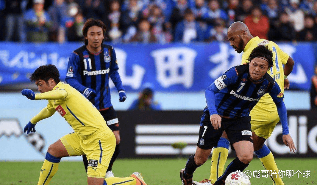 紧张对决，双方互有攻守，最终胜者揭晓