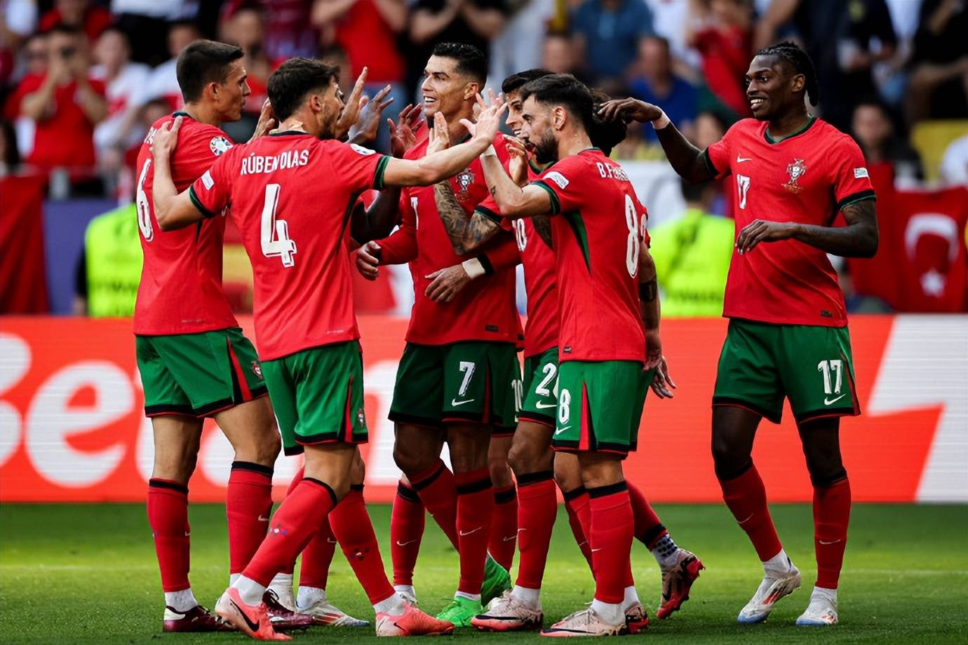 9you娱乐-克罗地亚队在欧国联中备受关注