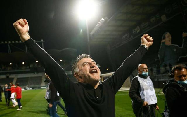 里尔跌入低谷，球队需要尽快调整状态