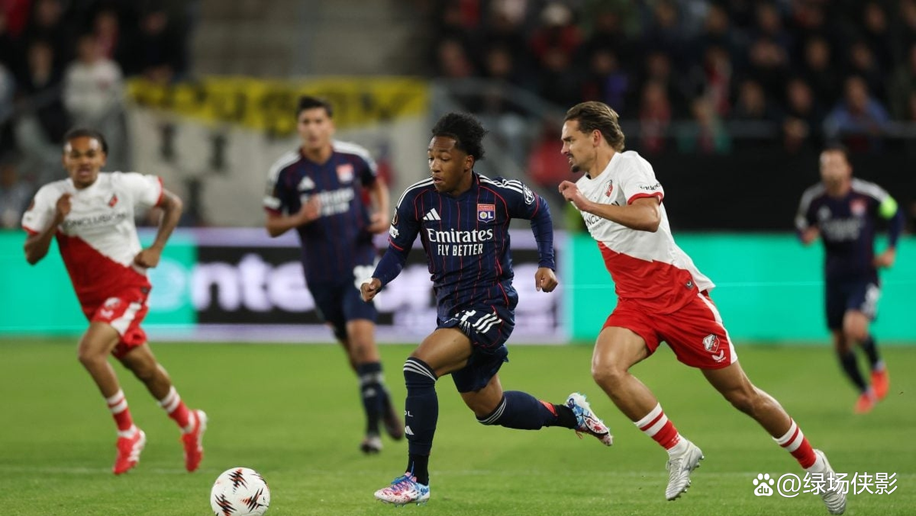 里昂主场险胜斯特拉斯堡,保持领先优势的简单介绍 里昂主场险胜斯特拉斯堡,保持领先优势的简单介绍