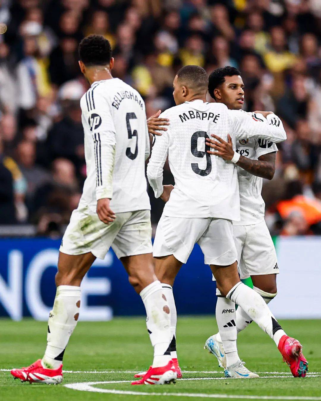 九游体育APP下载-哥伦比亚轻取希腊,姆巴佩带队取胜