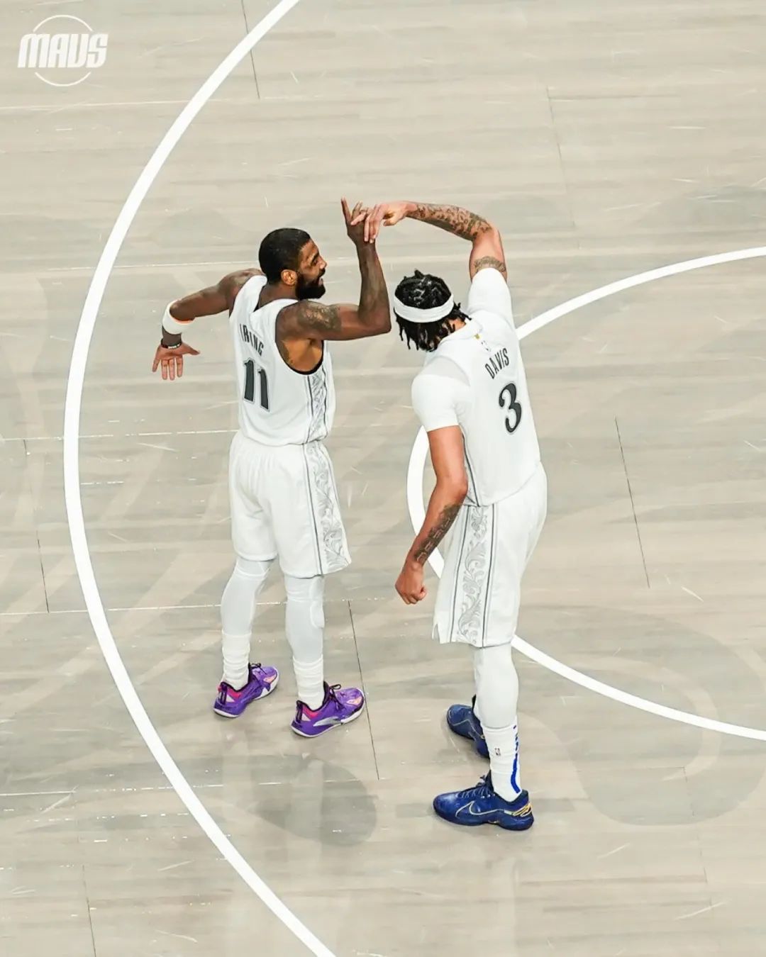 国王力克湖人,欧文点燃赛场 国王力克湖人,欧文点燃赛场