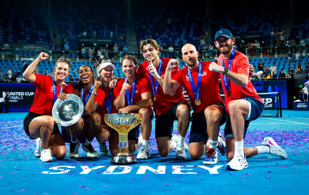 年终总决赛险胜联合杯，辛纳惊艳四座的简单介绍