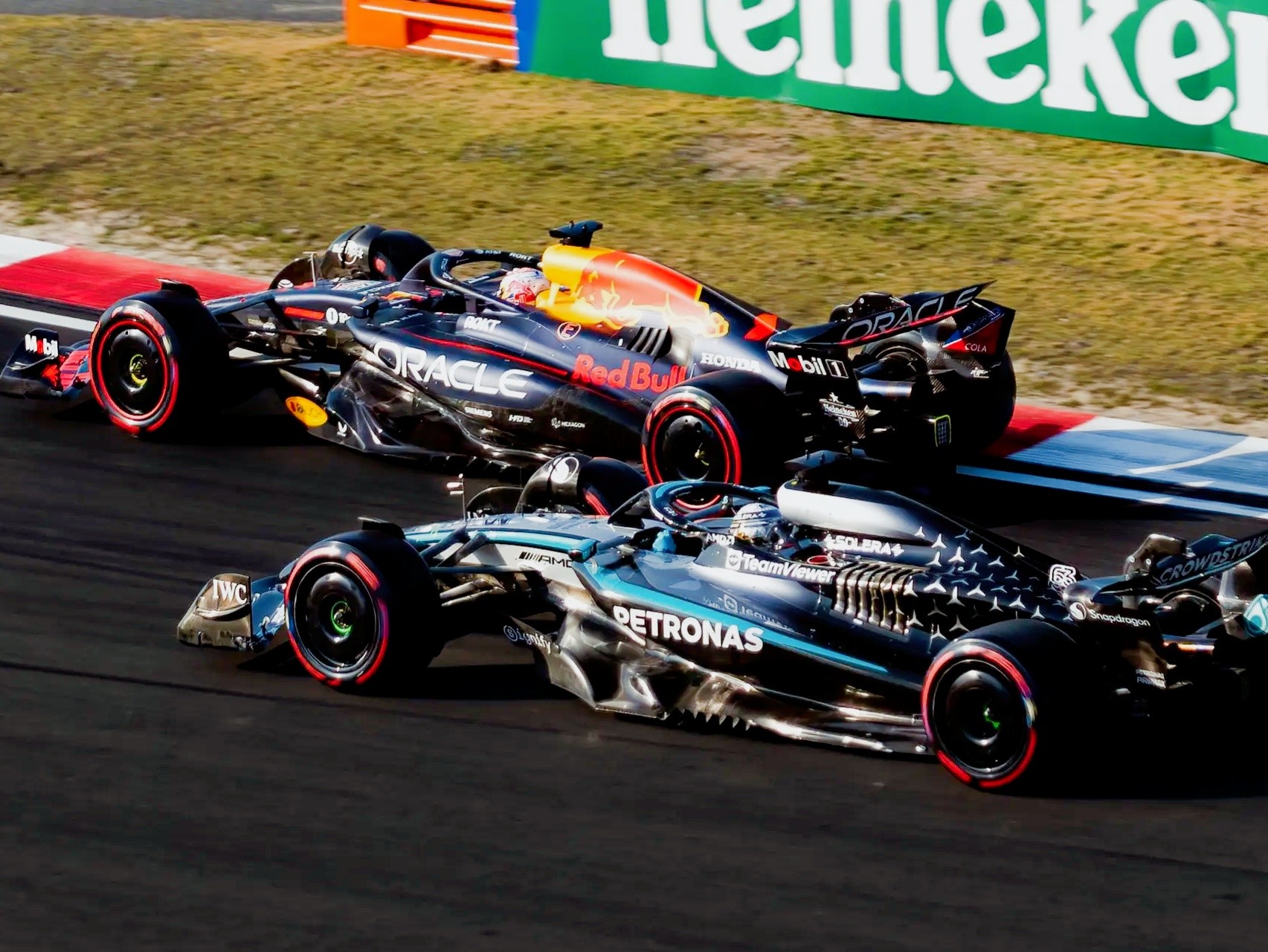 关于红牛二队翻盘红牛车队，阿隆索点燃赛场的信息