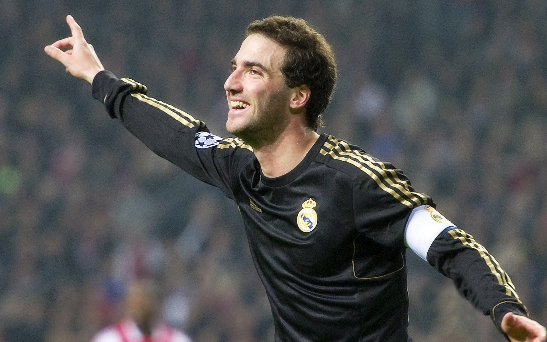 勇士强压上海队，杰伦·格林成为关键先生